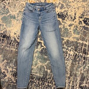 American Eagle Outfitters Light Wash Skinny Jeans